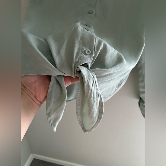 Cloth & Stone Sage Green Button Down Earthy Lagenlook Blouse Size Large - Picture 4 of 6